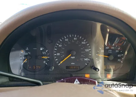 2003 Mercedes-Benz Ml 320 z USA, uszkodzony, nr VIN 4JGAB54E23A374072